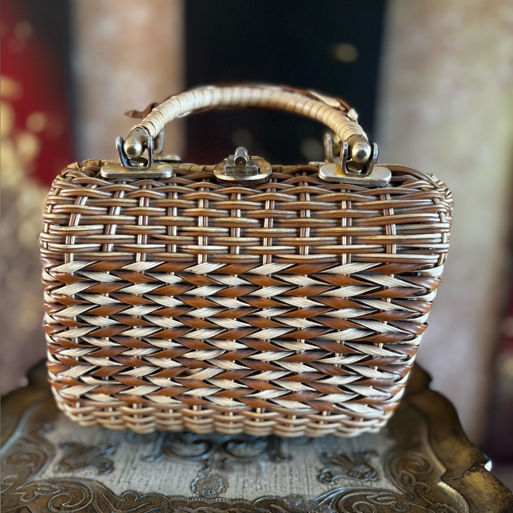 Intricately Beautiful Hand Woven Vintage Straw Box Bag